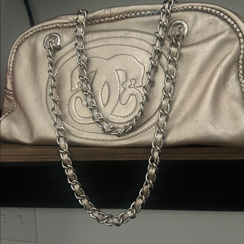 Sharif Gold Embossed Shoulder Bag - Picture 12 of 15